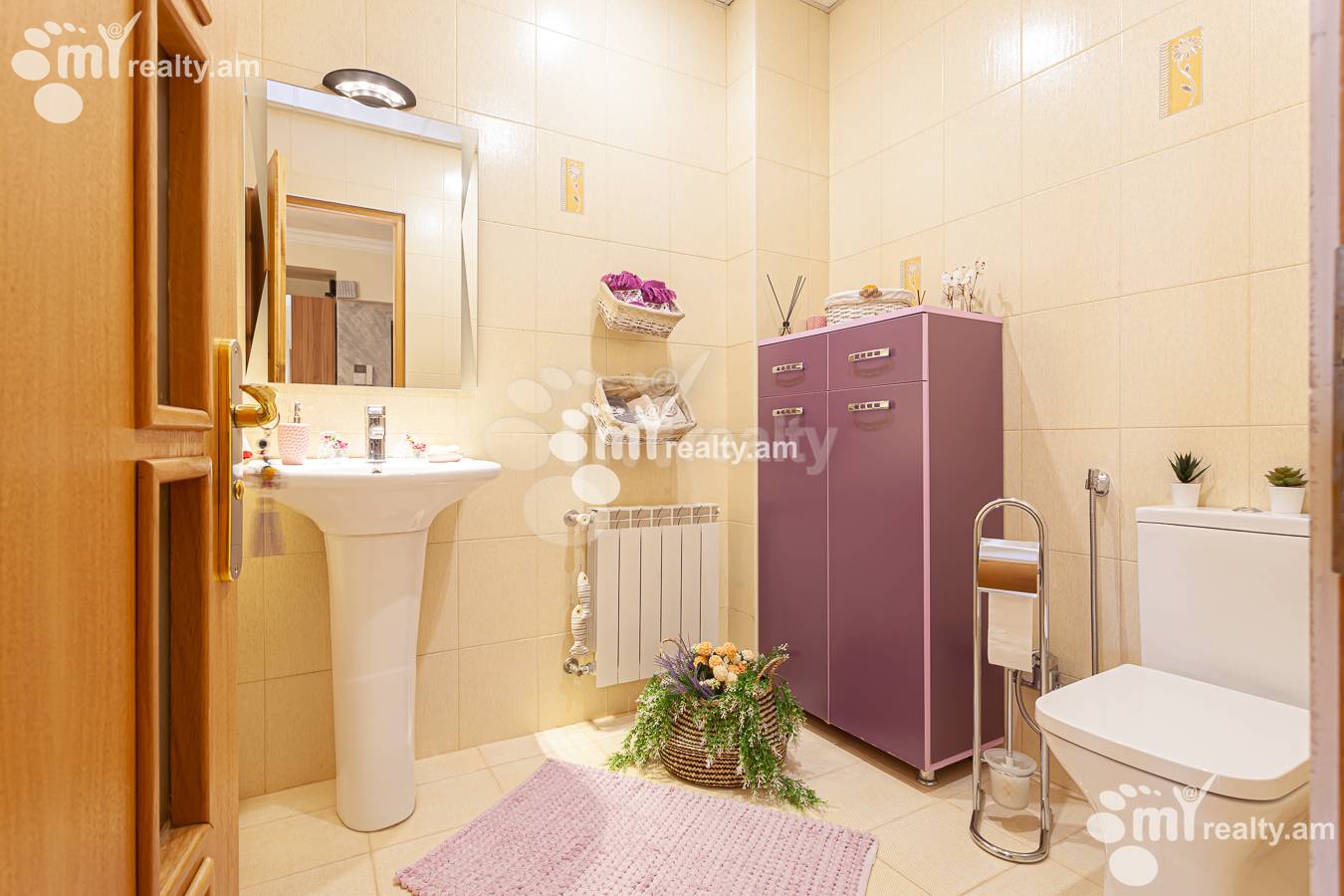 4 սենյականոց բնակարան  Անտառային փող, Կենտրոն Երևան, 156022