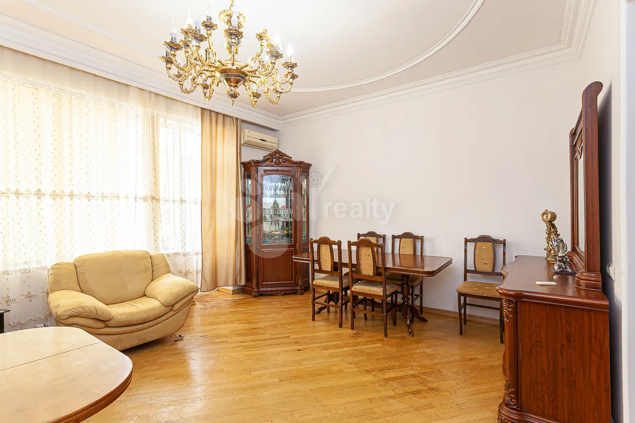 3 սենյականոց բնակարան վարձով Բարբյուսի փող, Արաբկիր Երևան, 161488
