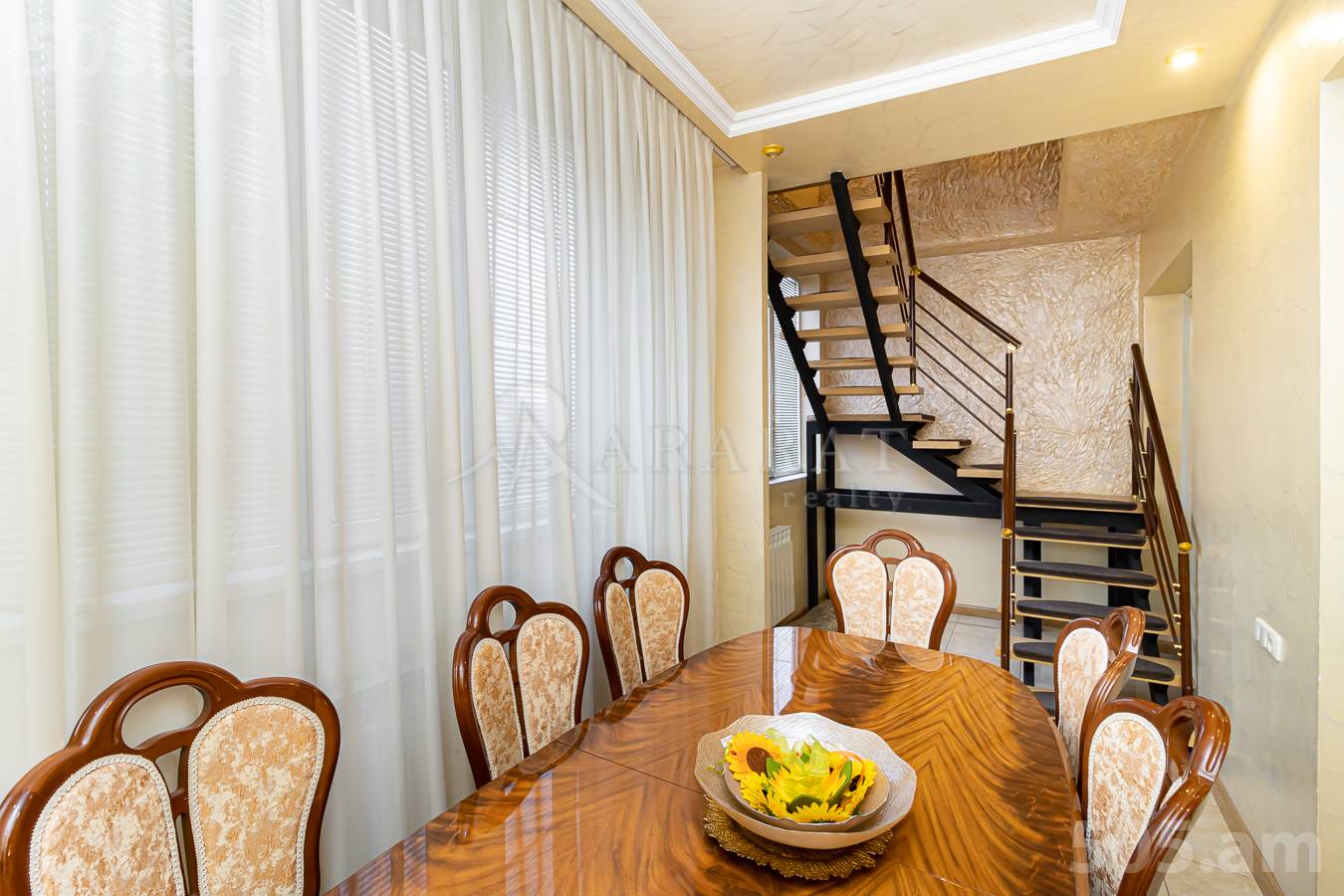 Купить 5 комнатную квартиру Г.Кочар ул, Арабкир Ереван, 154322