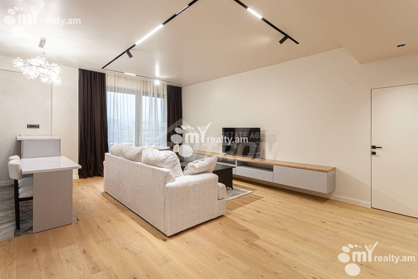 3 bedroom apartment for sale Teryan St, Center Yerevan, 136967