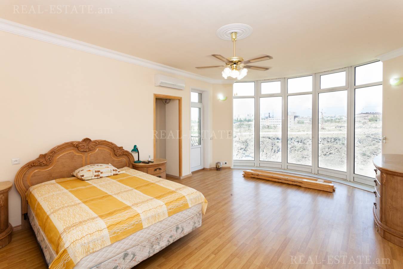 House for sale Hovsep Emin St, Arabkir Yerevan, 125145