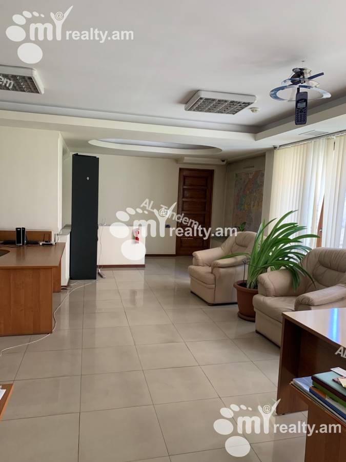 Commercial for sale (خیابان باقرامیان (عربکیر, عربگیر ایروان, 138623