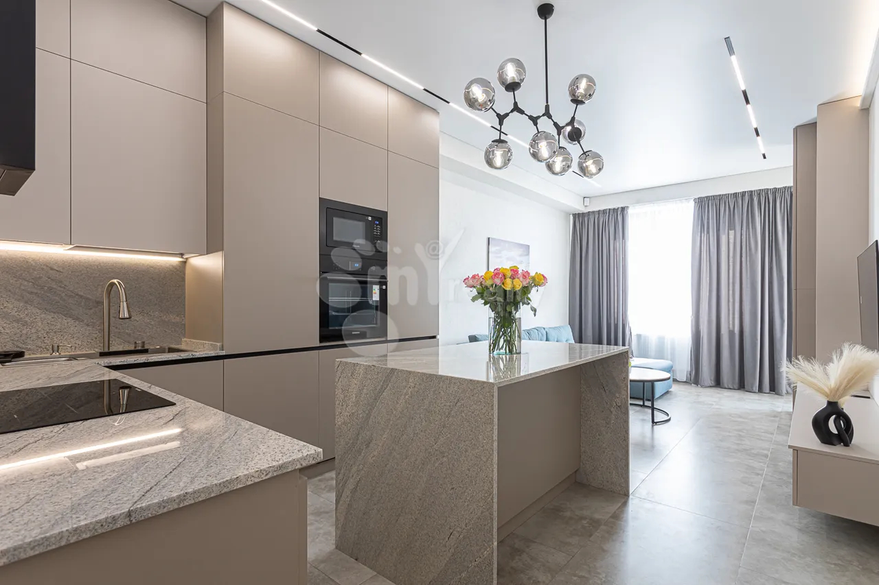 3 սենյականոց բնակարան վարձով Գրիբոեդովի փող, Արաբկիր Երևան, 158538