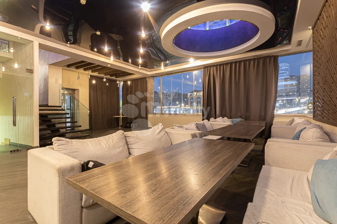 Commercial for sale خیابان شیراز, آچاپنیاک ایروان, 158297