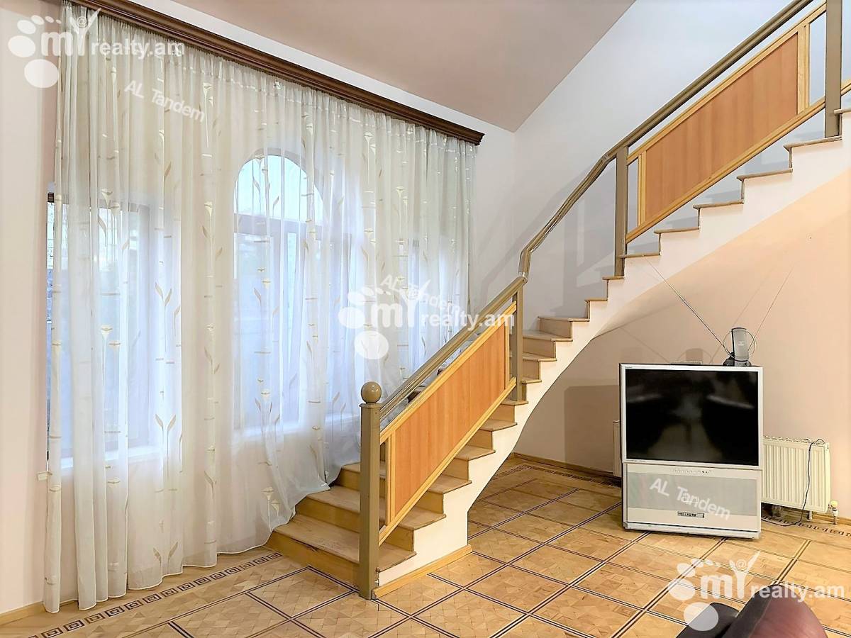 House for sale Tigran Mets Ave, Center Yerevan, 137719