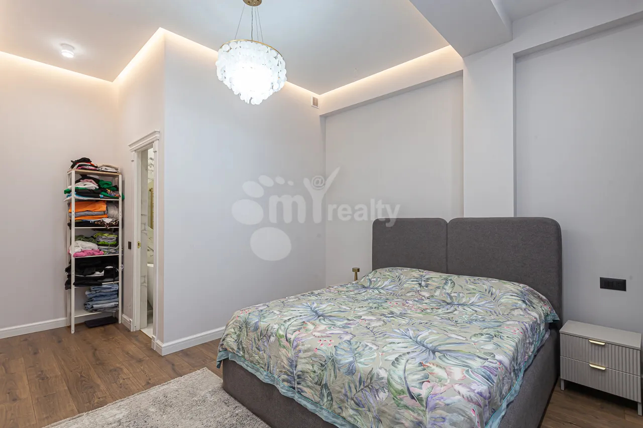 House for sale G 1 dis., Ajapnyak Yerevan, 157364