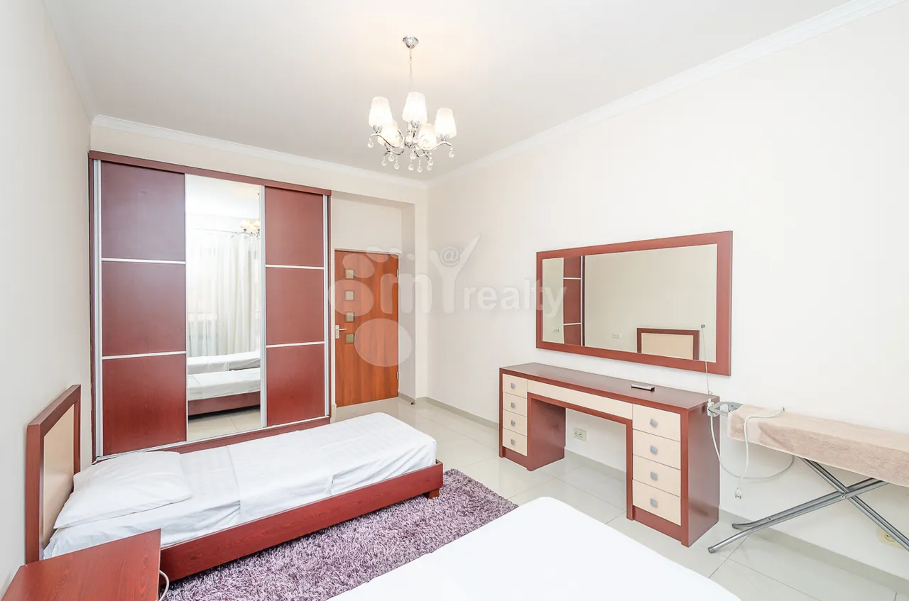 3 bedroom apartment for rent Northern (Hyusisayin)  Ave, Center Yerevan, 161923