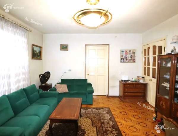 3-senyakanoc-bnakaran-vacharq-Yerevan-Center