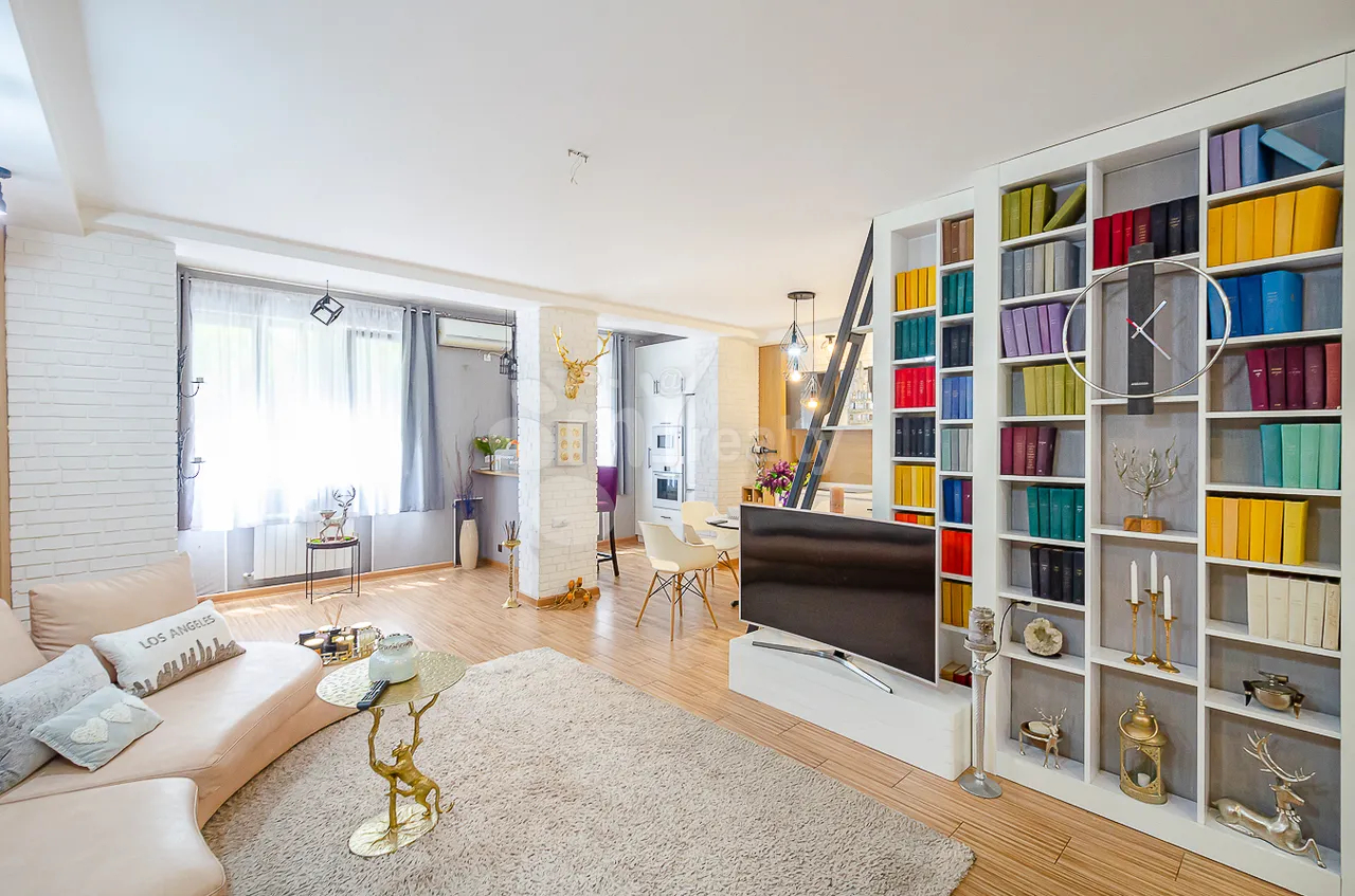 Снять 2 комнатную квартиру Бузанд ул, Центр Ереван, 158906