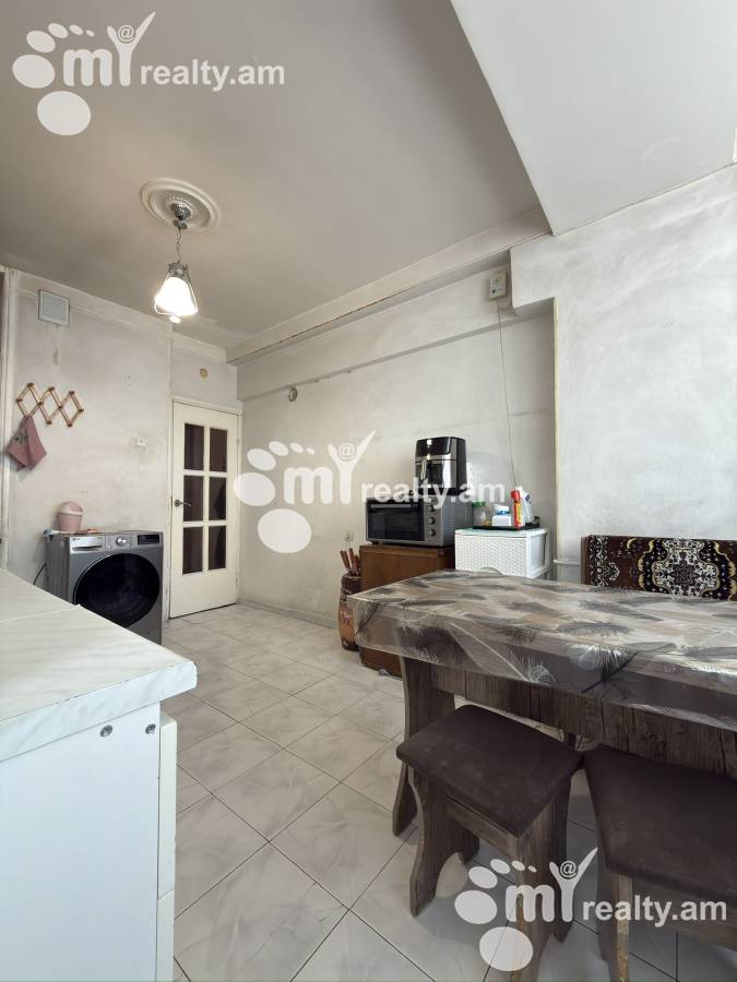 3 սենյականոց բնակարան  Թումանյան փող, Կենտրոն Երևան, 159687