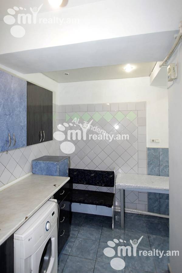 2 bedroom apartment for rent Amiryan St, Center Yerevan, 125987