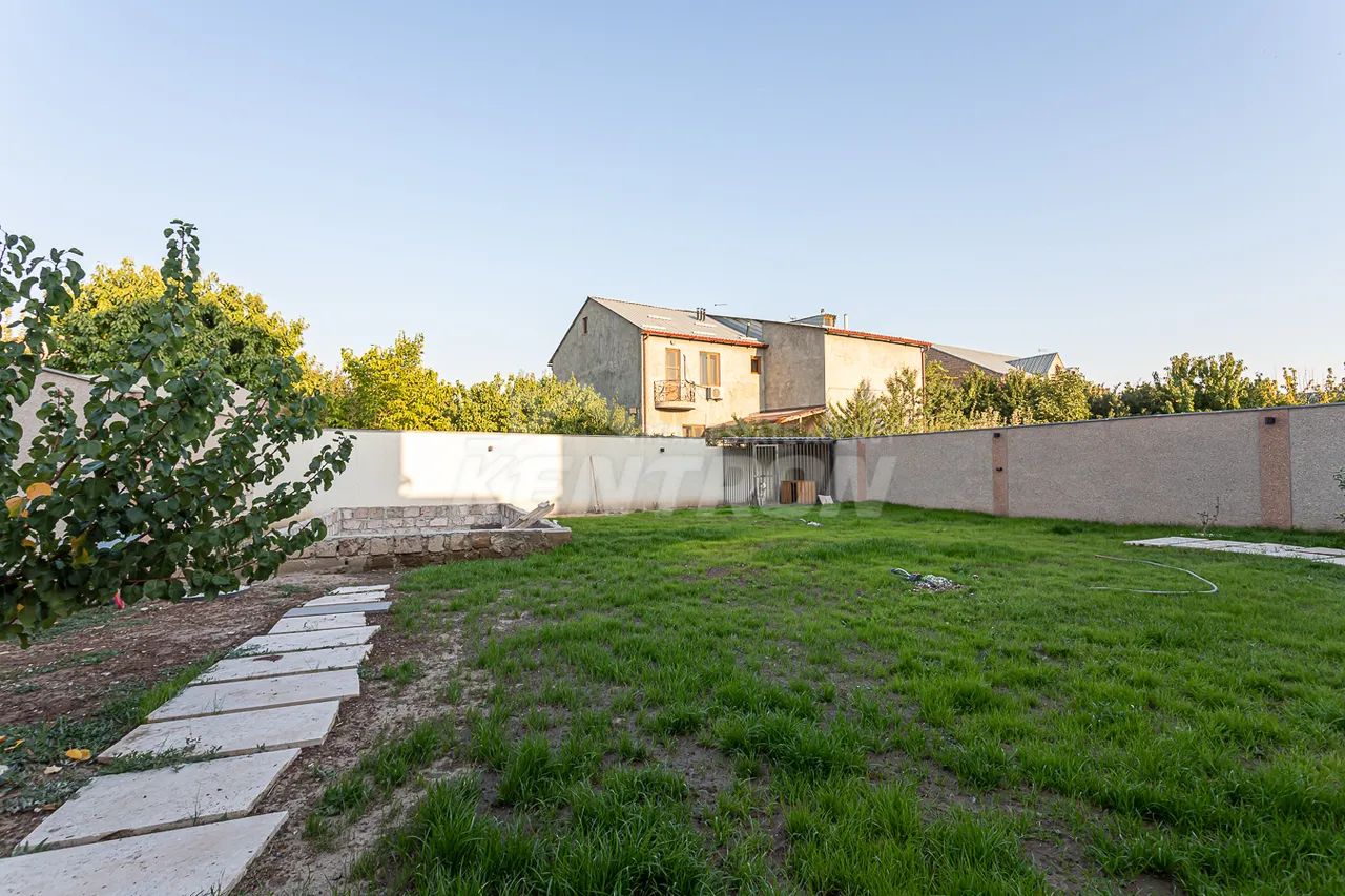 House for sale Paruyr Sevak dis., Awan Yerevan, 158077