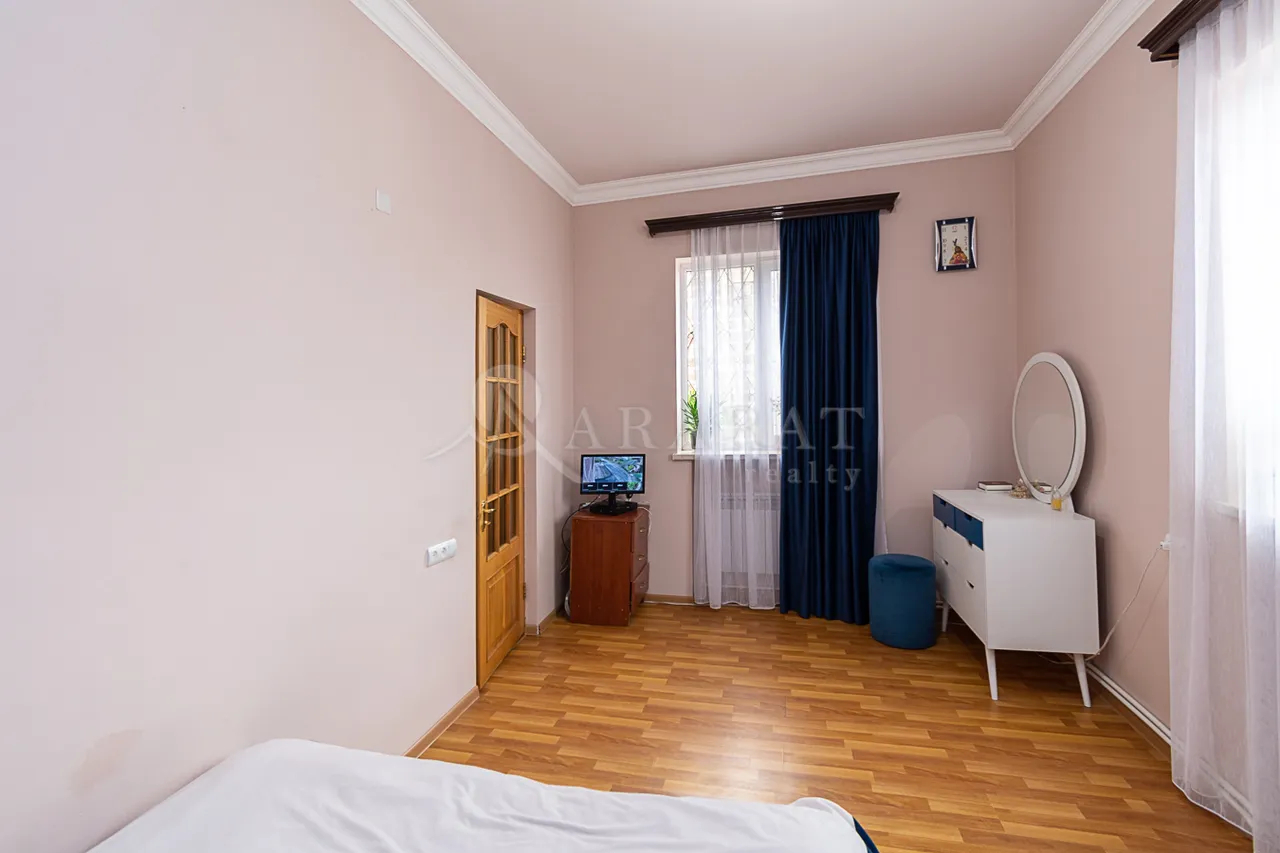 House for sale Zovuni dis, زوونی کوتایک, 160369