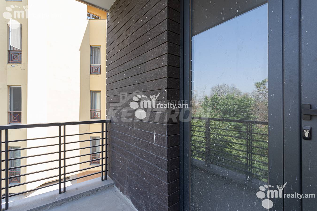 4 bedroom apartment for sale خیابان گ. هوفسِپیان, نورک ماراش ایروان, 156613