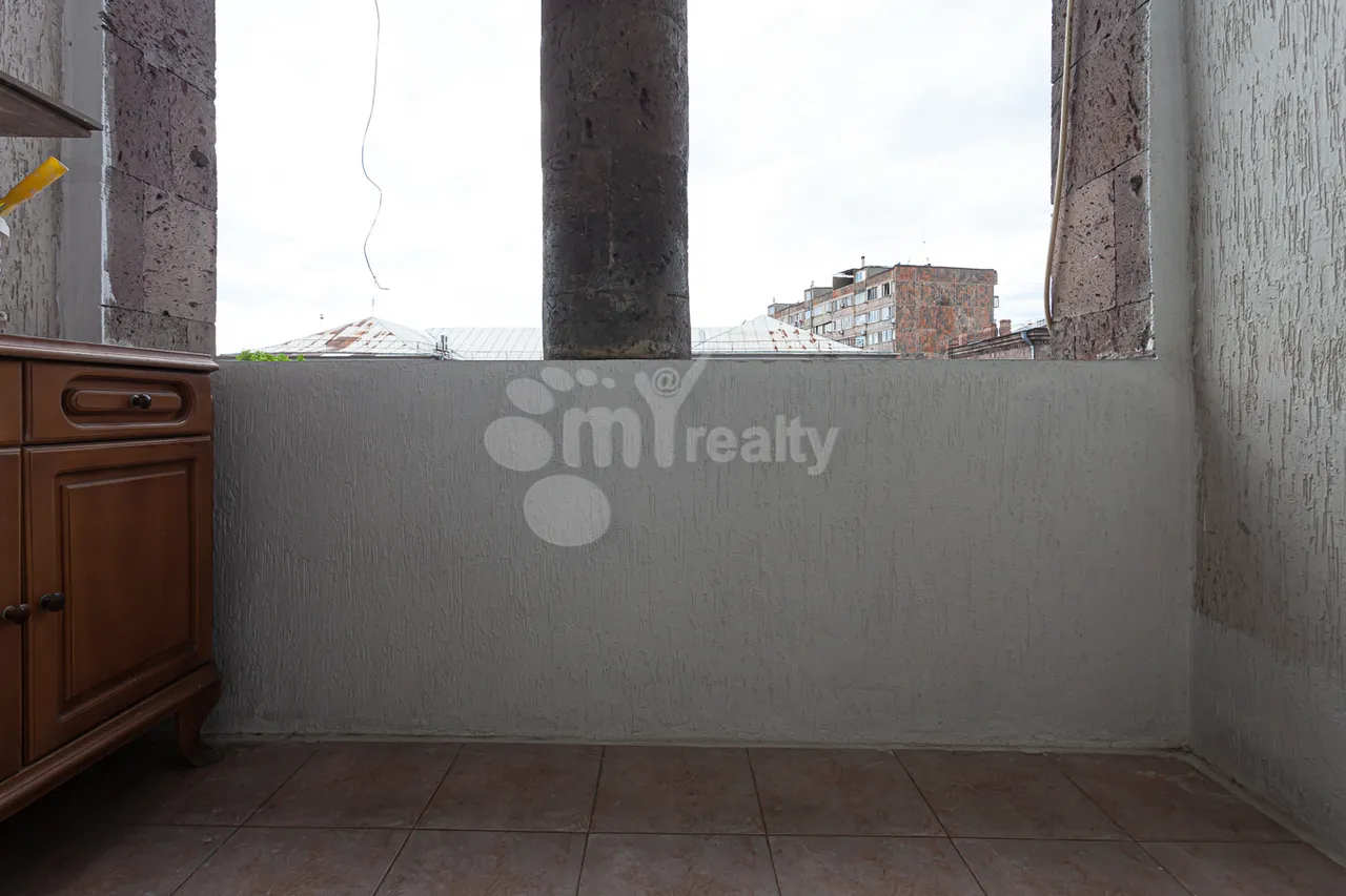 3 bedroom apartment for sale Tigran Mets Ave, Center Yerevan, 160651