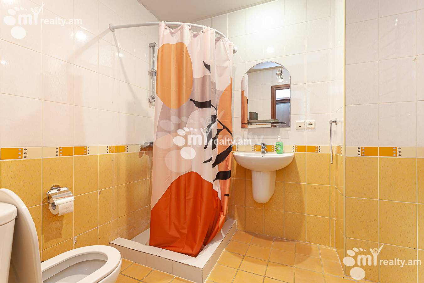 3 bedroom apartment for rent خیابان آرام, مرکز شهر ایروان, 149071