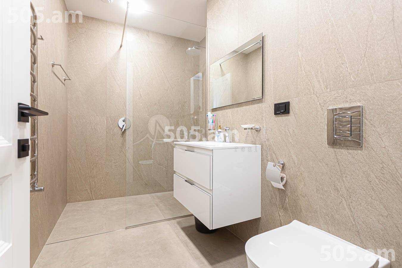 4 bedroom apartment for sale Rostom St, Center Yerevan, 153659
