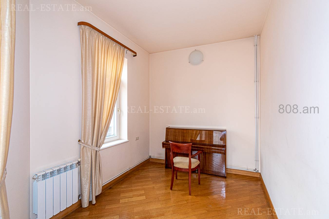 5 սենյականոց բնակարան  Ղազար Փարպեցու փող, Կենտրոն Երևան, 133741