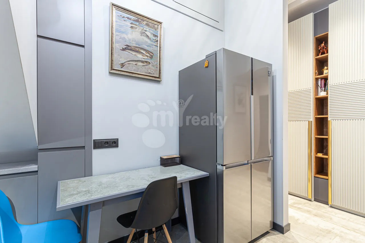 3 սենյականոց բնակարան վարձով Մոսկովյան փող, Կենտրոն Երևան, 158182