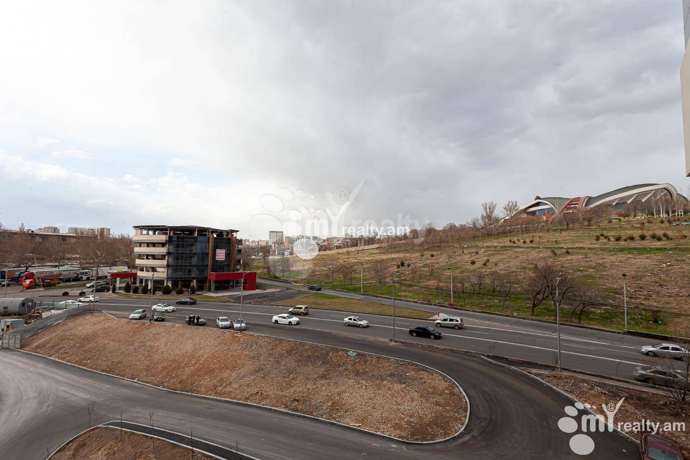 4 bedroom apartment for sale M․ Melqonyan str, Center Yerevan, 155075