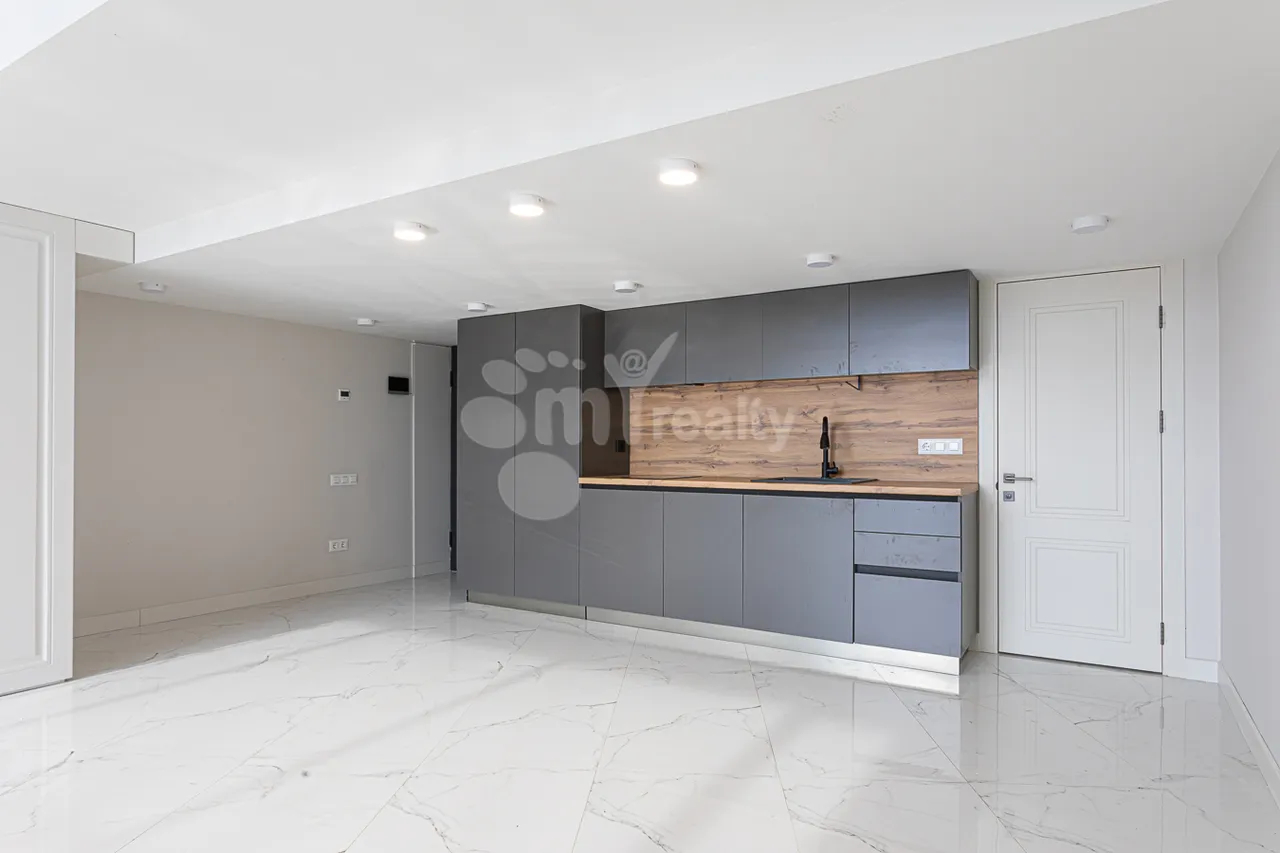 1 սենյականոց բնակարան  Հր.Քոչար փող, Արաբկիր Երևան, 160185