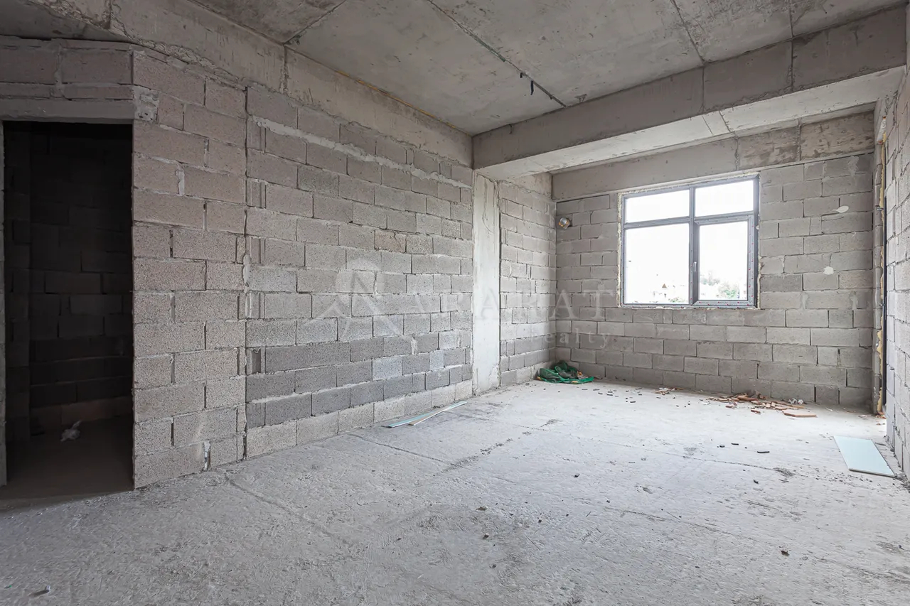 3 bedroom apartment for sale Antarayin St, Center Yerevan, 157909