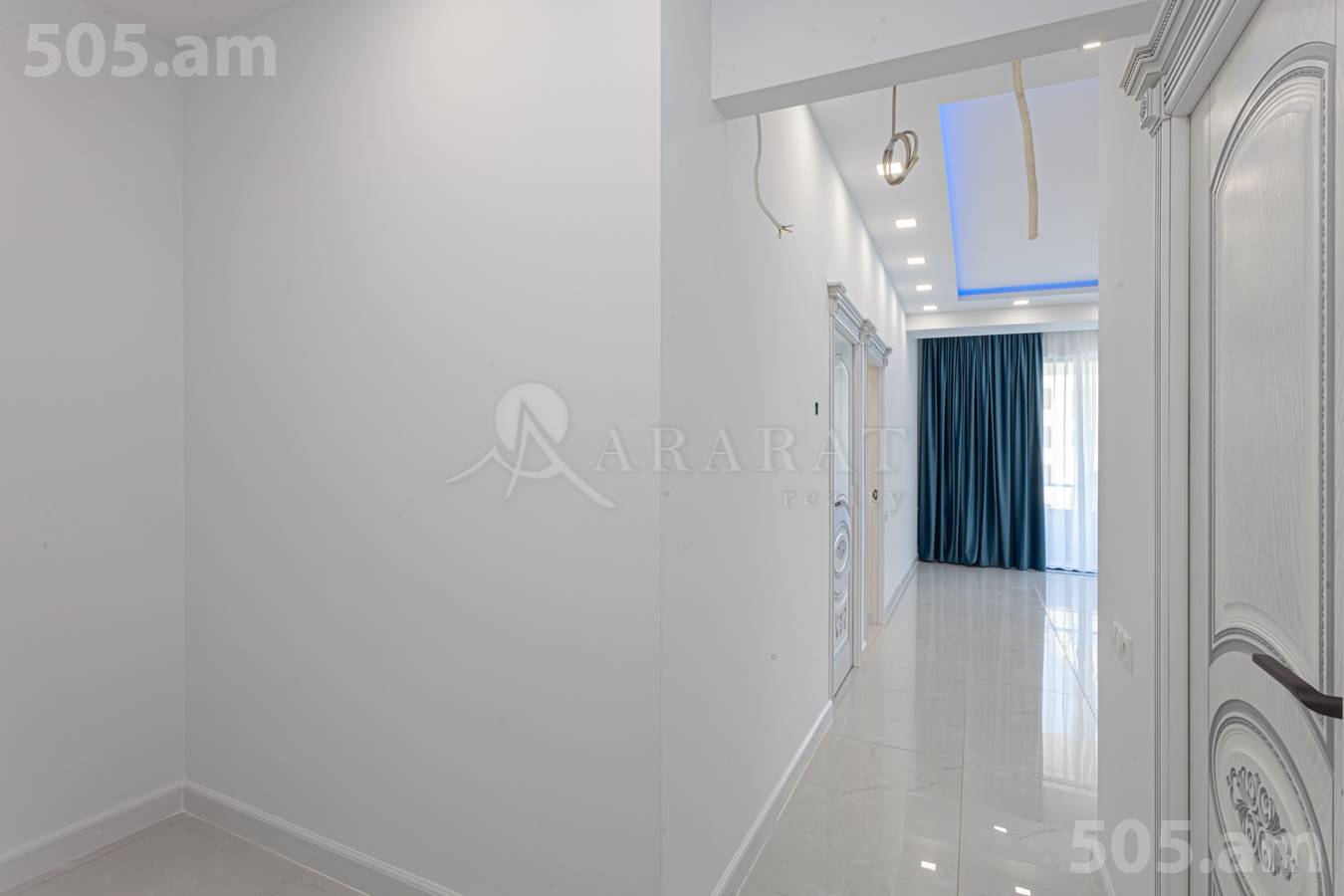 3 սենյականոց բնակարան  , Կենտրոն Երևան, 152087