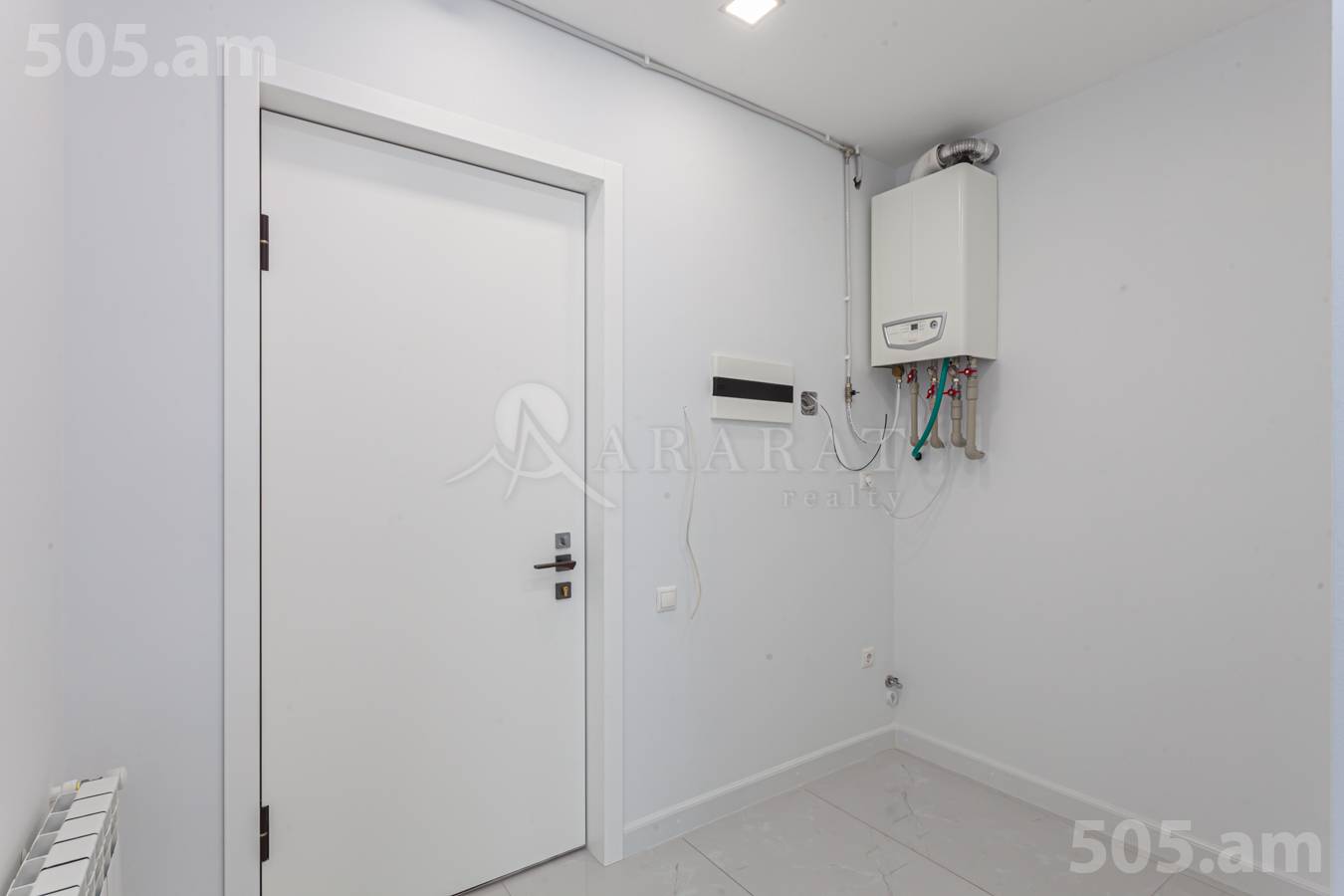 3 սենյականոց բնակարան  , Կենտրոն Երևան, 152087