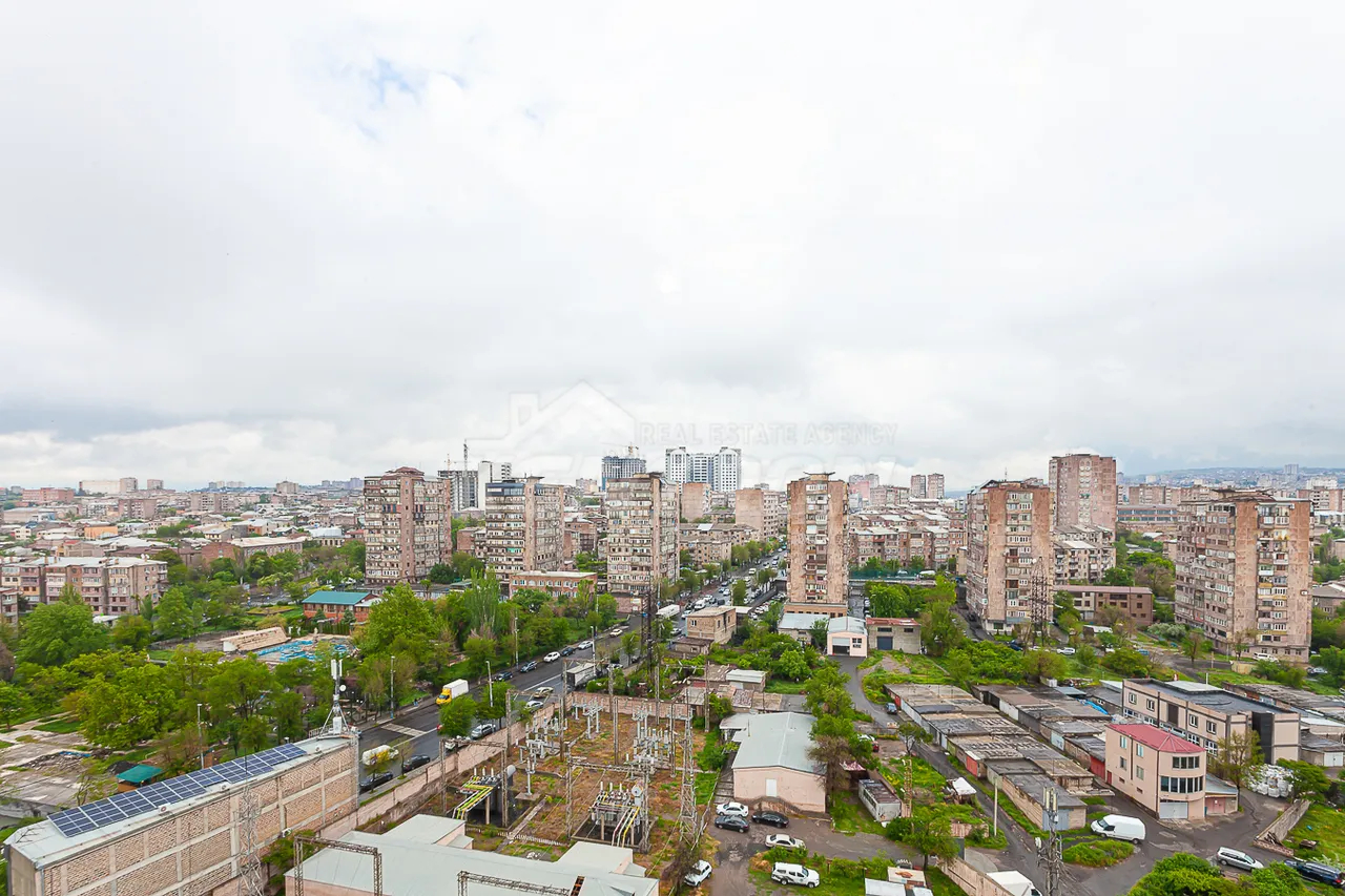 3 bedroom apartment for sale Gogol St, Kanaqer-Zeytun Yerevan, 157787