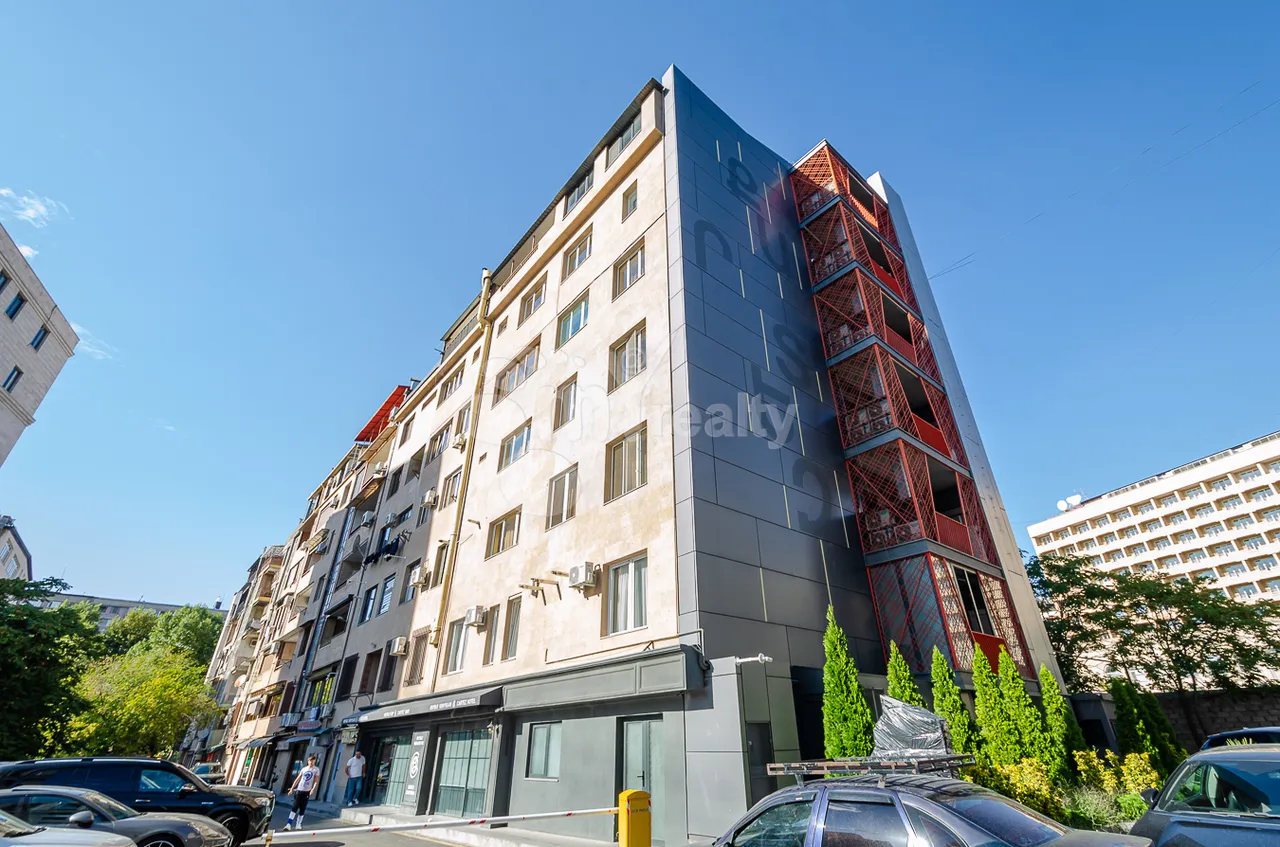 4 bedroom apartment for rent Zakyan St, Center Yerevan, 159579