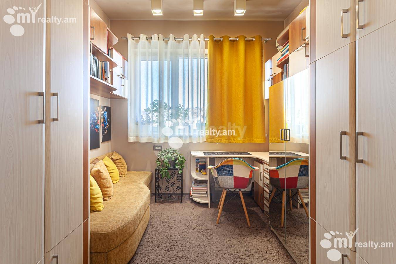 3 սենյականոց բնակարան  Դ. Դեմիրճյան փող, Կենտրոն Երևան, 154852