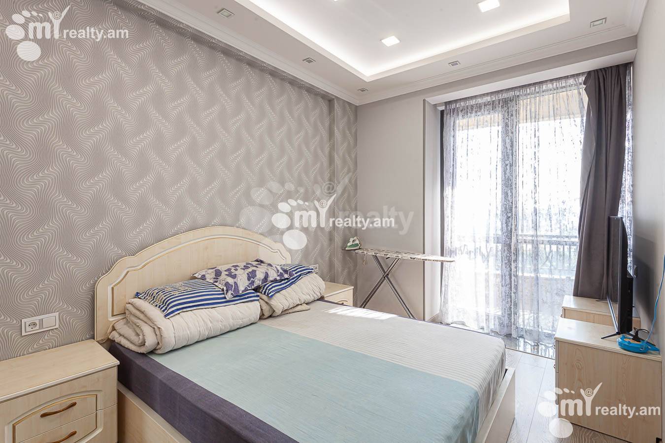 Купить 5 комнатную квартиру Сасна Црер ул., Давташен Ереван, 153655