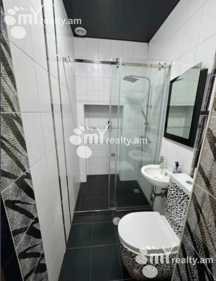 3 bedroom apartment for rent Tigran Mets Ave, Center Yerevan, 150333