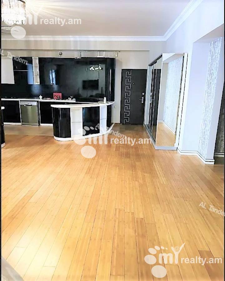 3 սենյականոց բնակարան  Բուզանդի փող, Կենտրոն Երևան, 140938