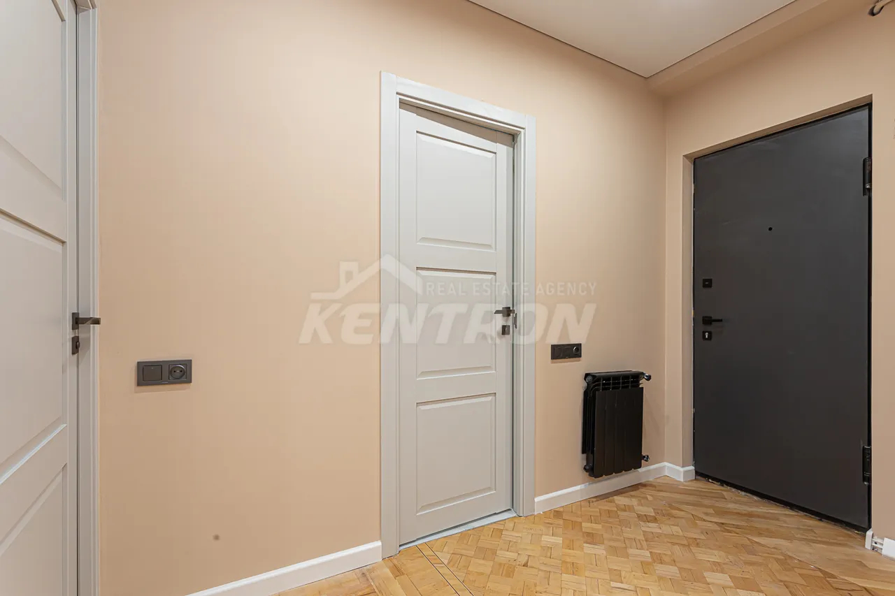 2 bedroom apartment for sale خیابان م. خورِناتسی, مرکز شهر ایروان, 159208