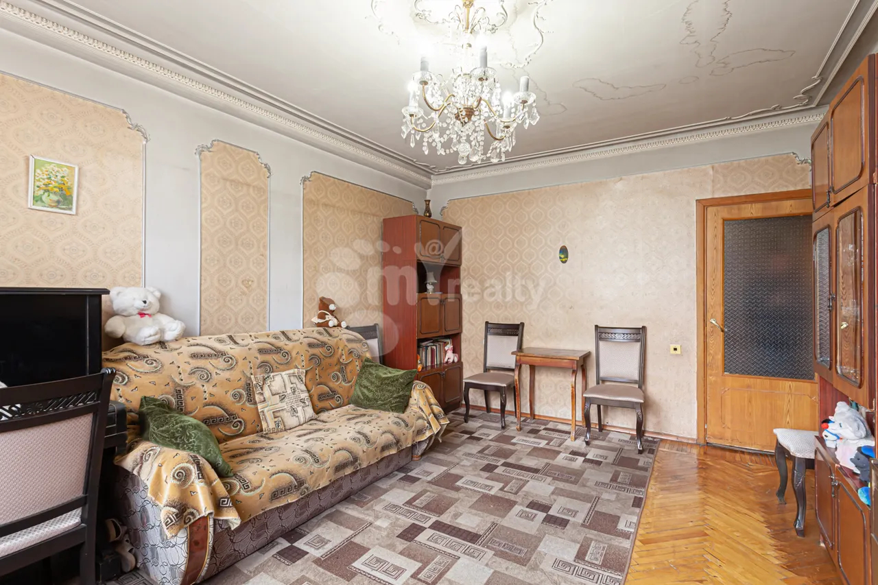 Купить 2 комнатную квартиру Вардананц ул, Центр Ереван, 159921