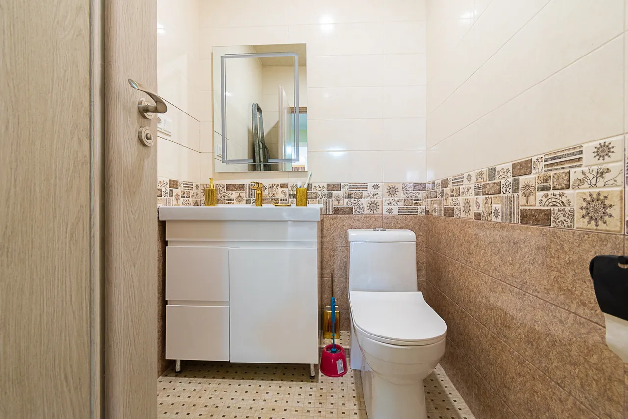 3 bedroom apartment for rent Paronyan St, Center Yerevan, 161921