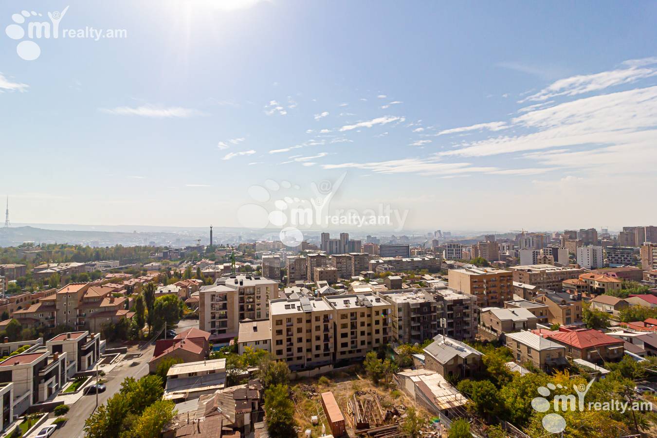 Купить 3 комнатную квартиру Айрик Мурадян улица, Арабкир Ереван, 153371