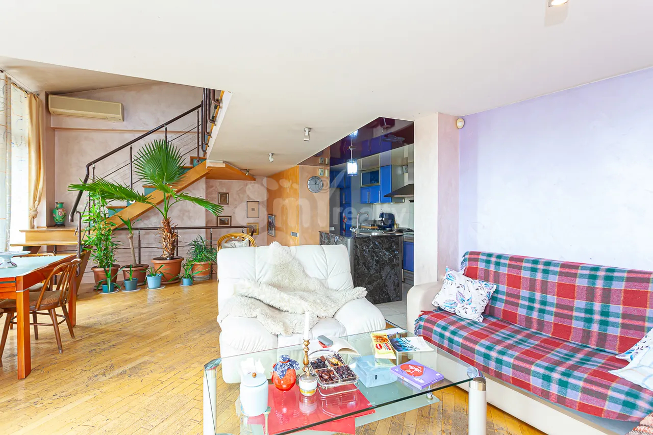 5 bedroom apartment for rent Teryan St, Center Yerevan, 158100