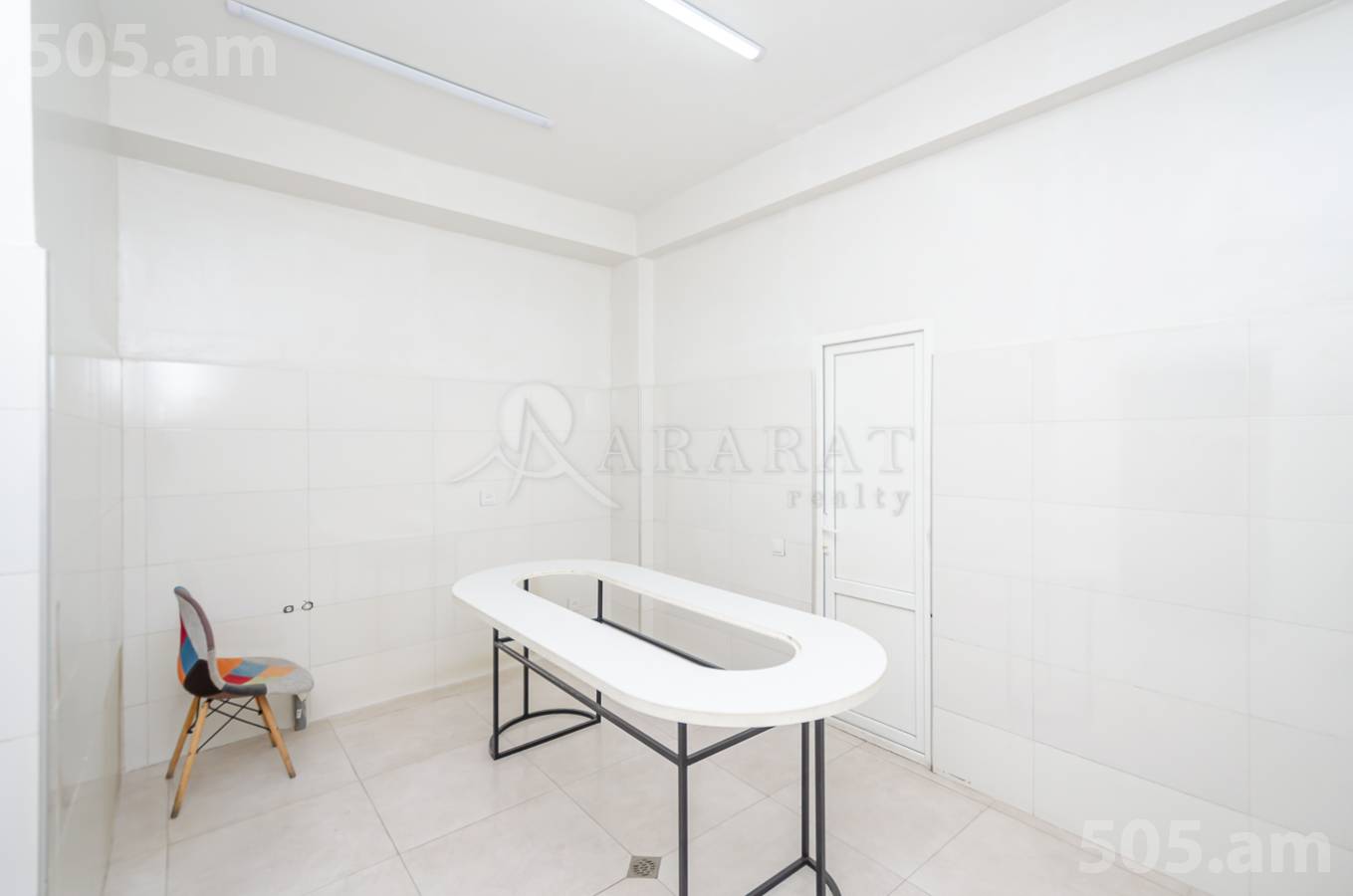 Снять коммерческoе помещение Н. Зарян стр, Арабкир Ереван, 152740