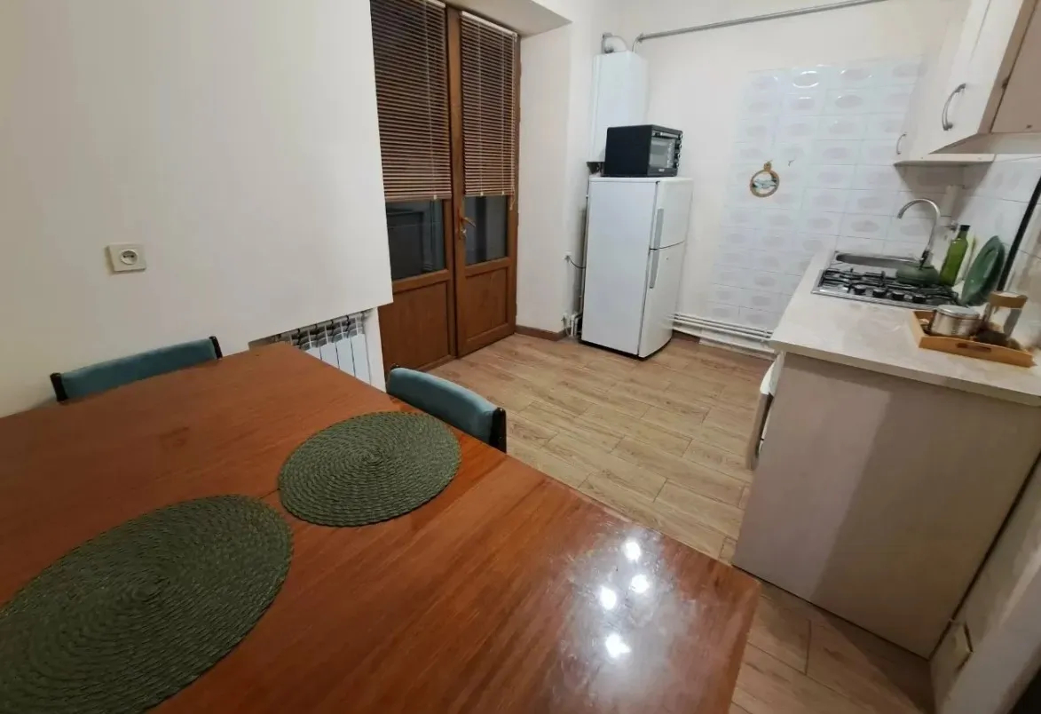 3 bedroom apartment for sale خیابان نعلبندیان, مرکز شهر ایروان, 161657