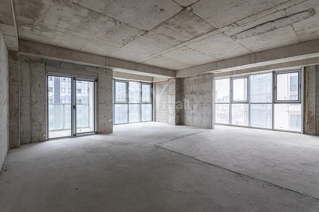 3 bedroom apartment for sale خیابان کومیتاس, عربگیر ایروان, 159367