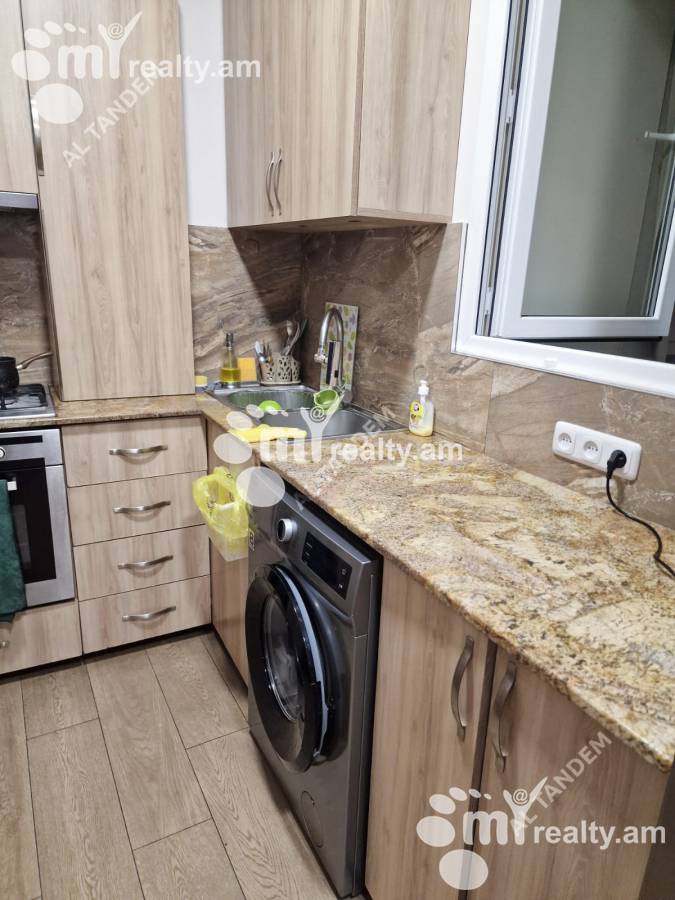 Снять 3 комнатную квартиру Московян ул, Центр Ереван, 159517