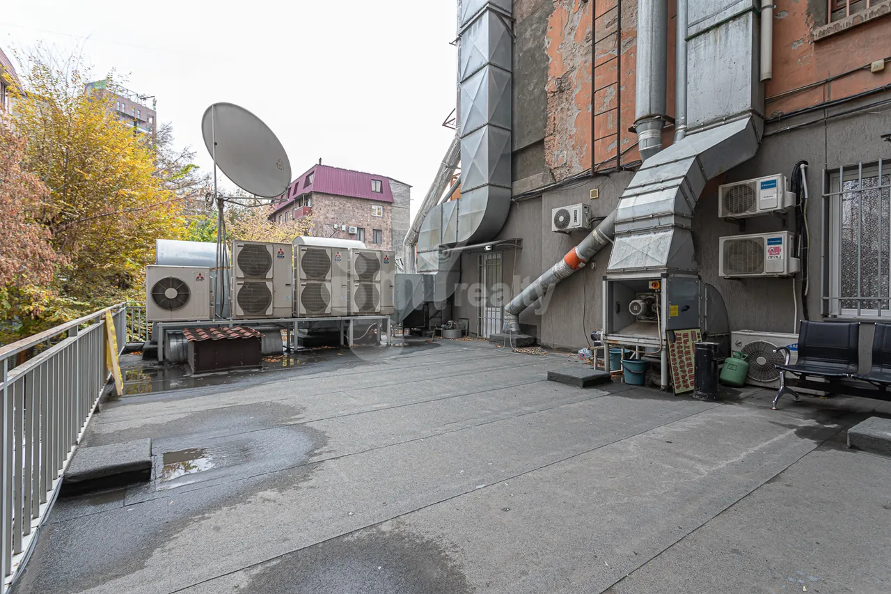 Commercial property for sale Mashtots Ave, Center Yerevan, 158298