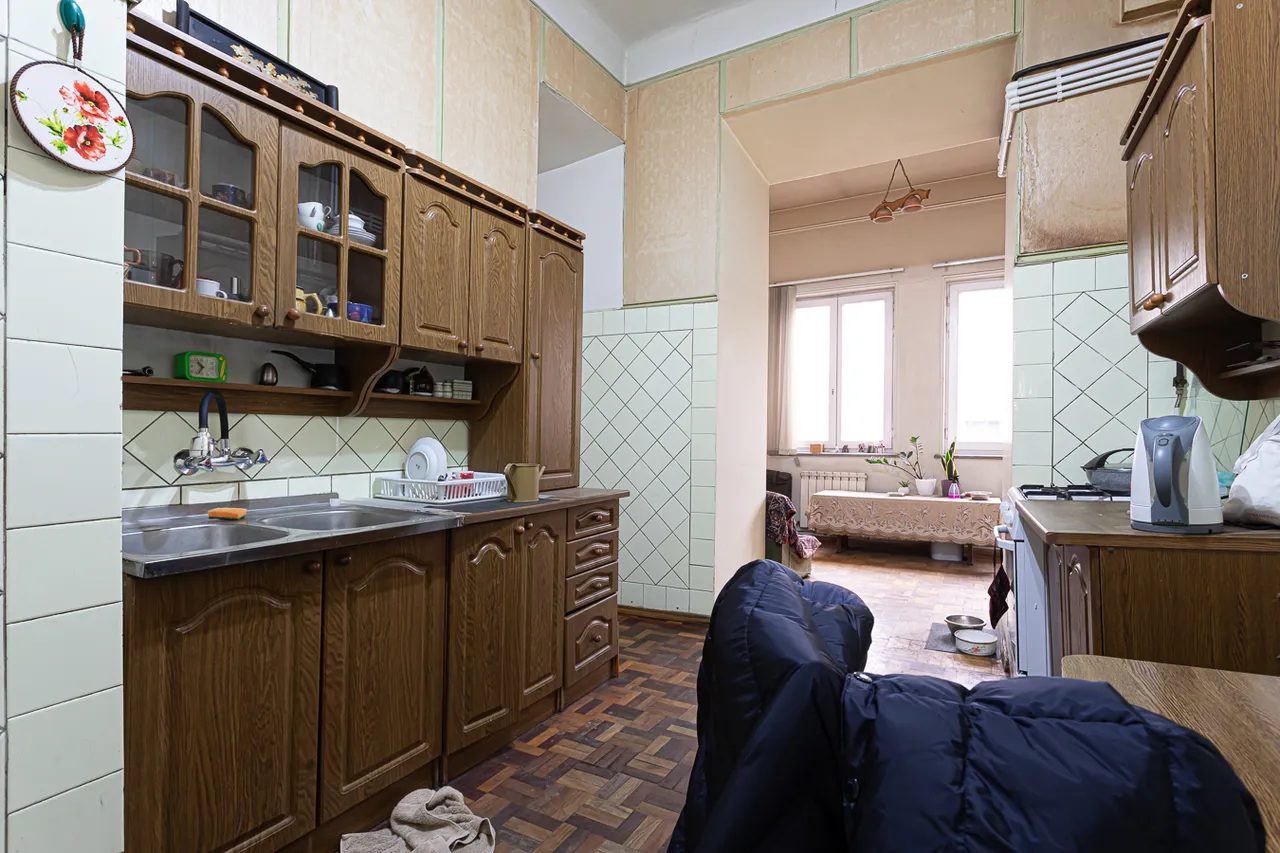 4 bedroom apartment for sale Isahakyan St, Center Yerevan, 158233