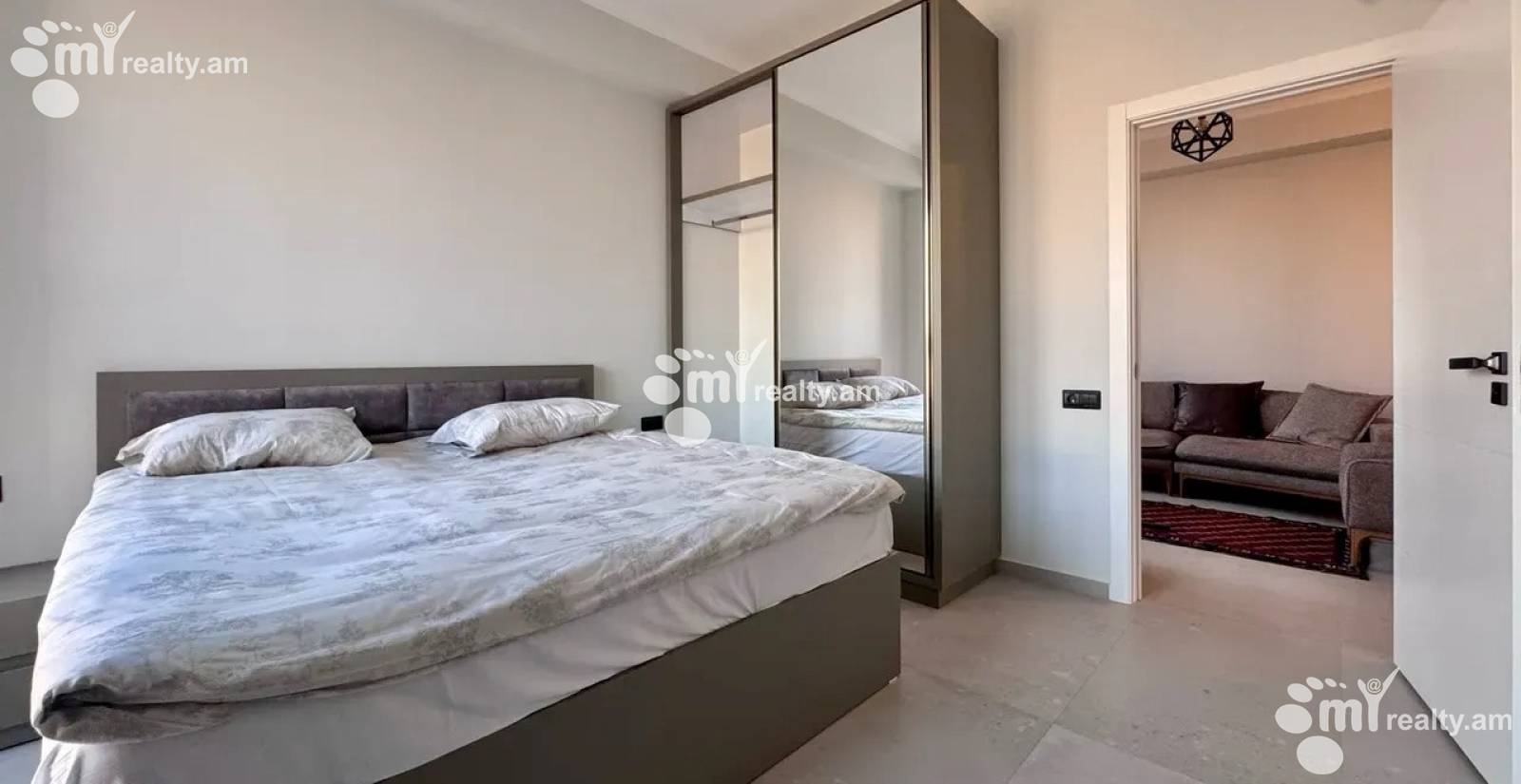 3 bedroom apartment for sale Paronyan St, Center Yerevan, 156576