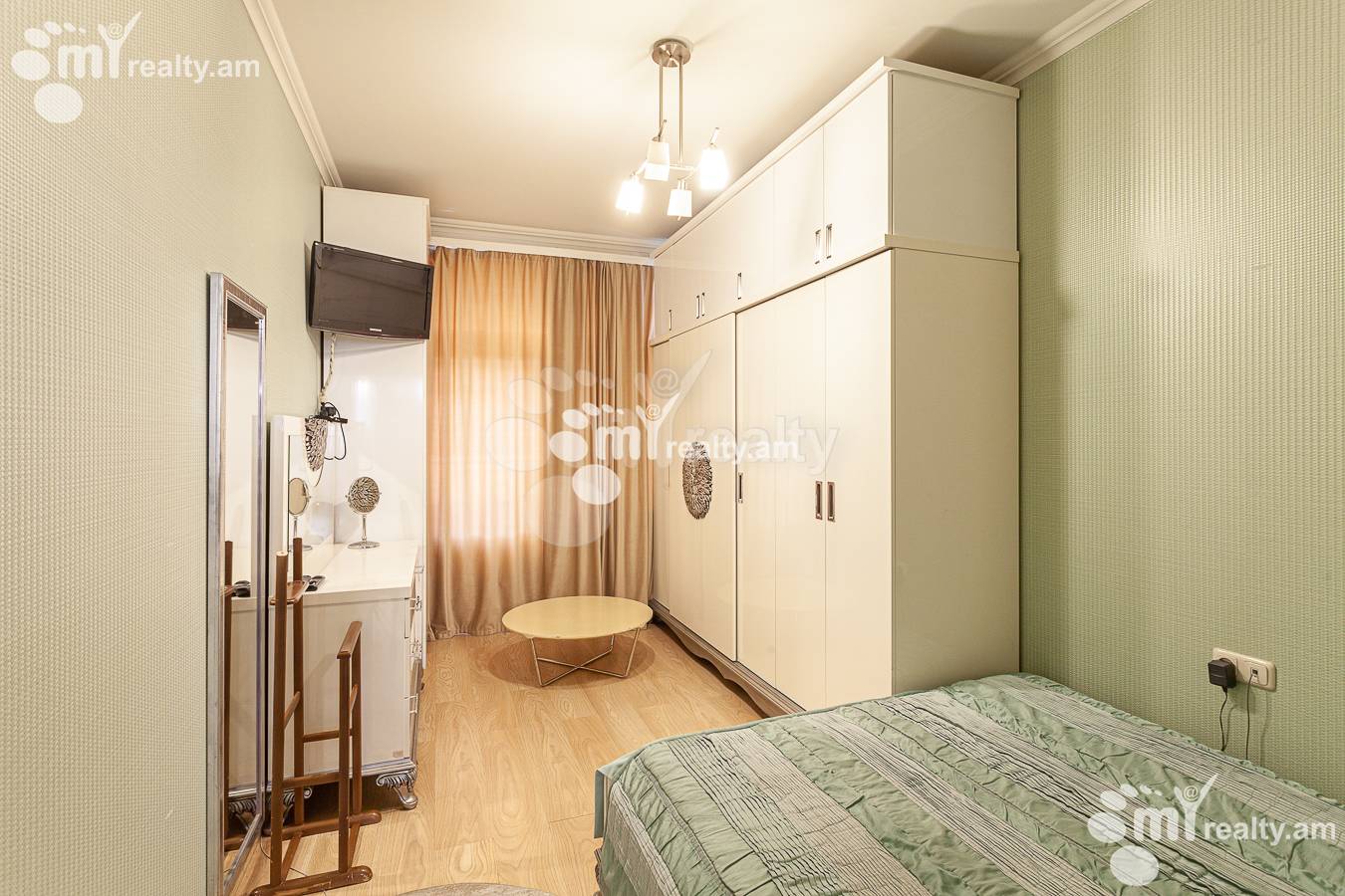 3 bedroom apartment for sale Saryan St, Center Yerevan, 149082