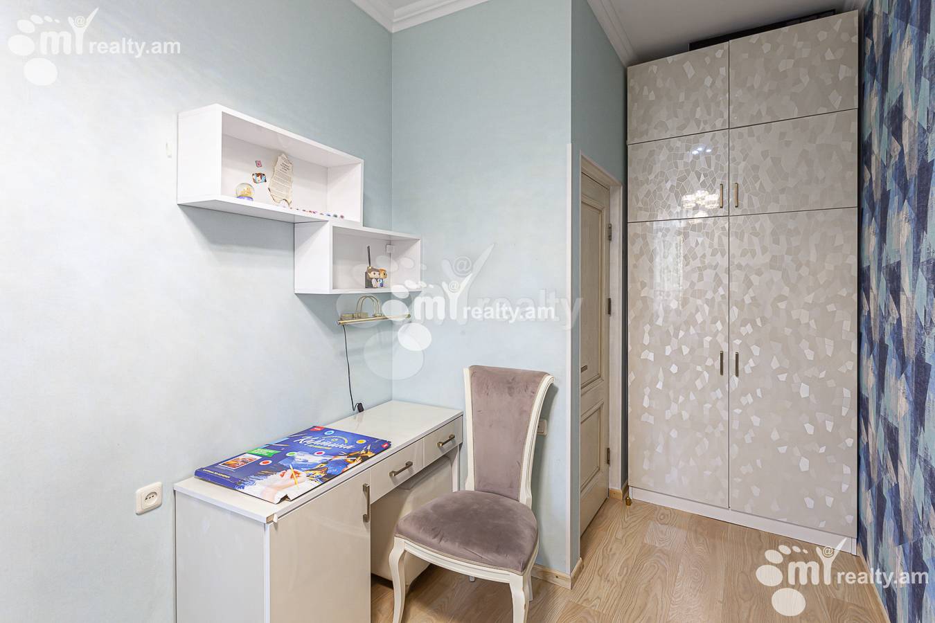 3 bedroom apartment for sale Saryan St, Center Yerevan, 149082