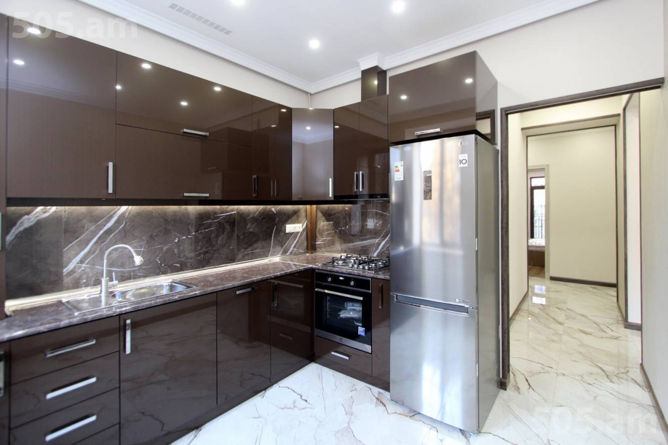 3 bedroom apartment for sale Saryan St, Center Yerevan, 149468