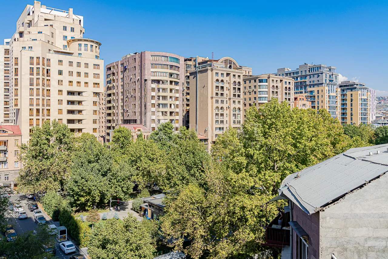 2 սենյականոց բնակարան վարձով Բուզանդի փող, Կենտրոն Երևան, 157921